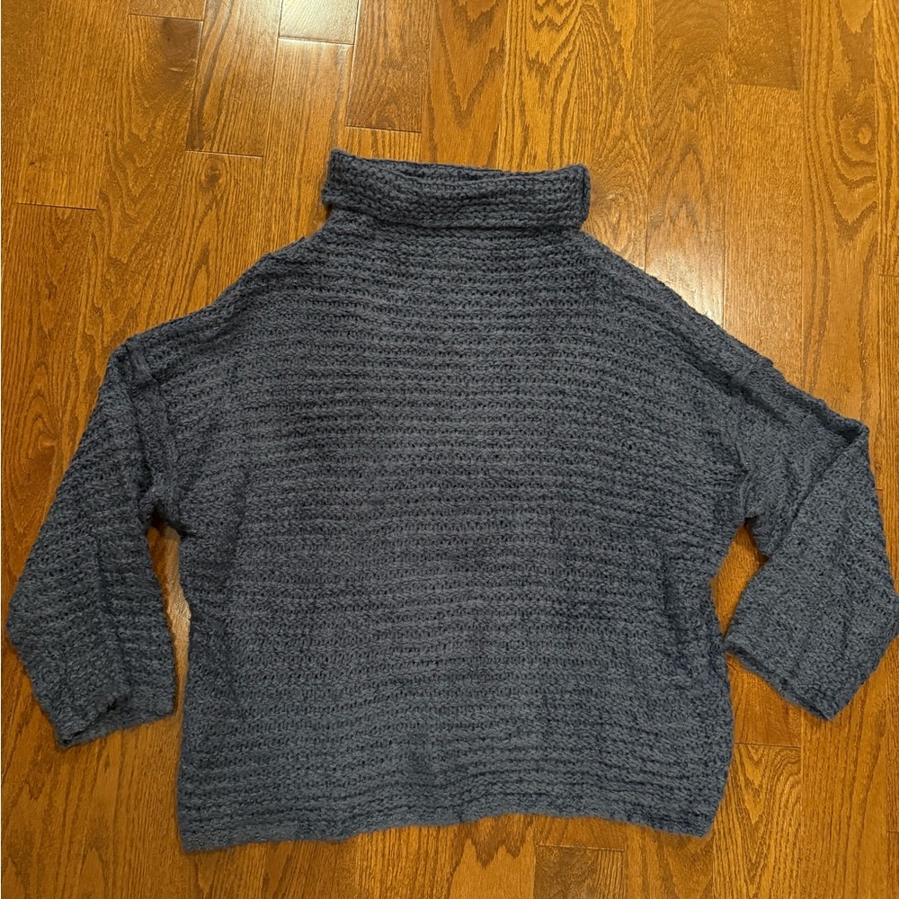 Aerie Cozy Blue/Gray Mockneck Sweater